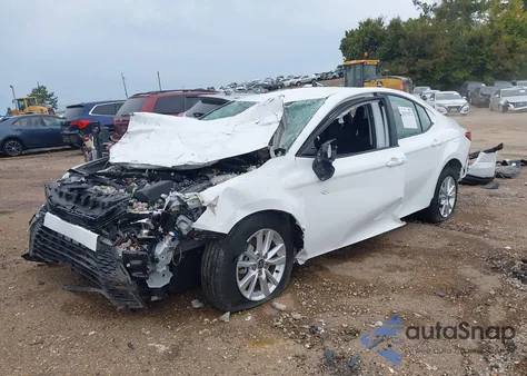 2025 Toyota Camry Le from USA, damaged, VIN 4T1DAACK5SU124791